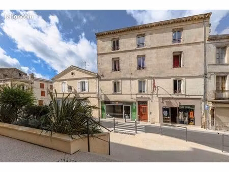 location studio en rdc cetre de pauillac