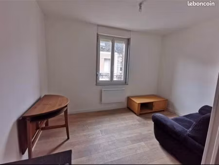à louer : appartement t2 (1 chambre)