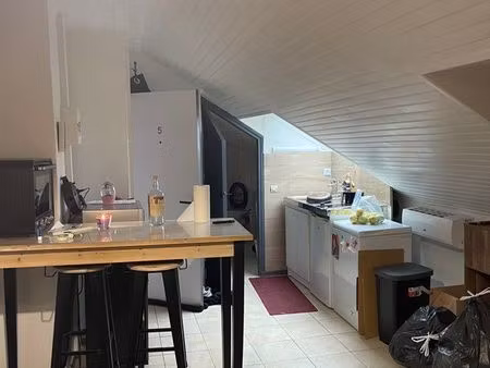 loue f 2. 3 étage rénové