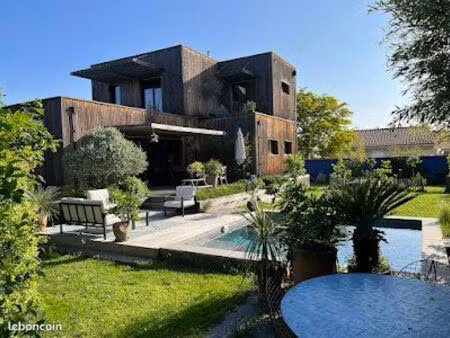 maison 5 pièces 145 m²