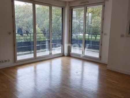 appartement 3 pièces 80 m²