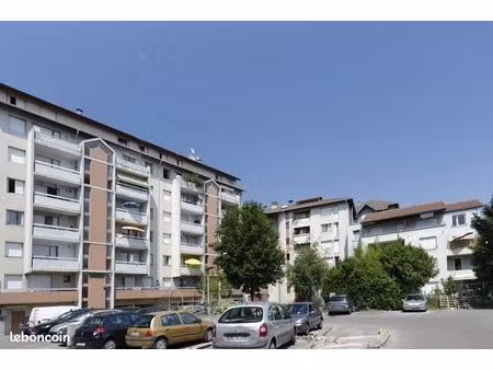 appartement 4 pièces 80 m²