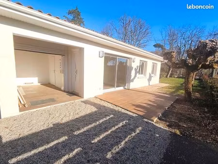 t3 annonce jolie maison 2 chambres avec parking  cellier et jardin