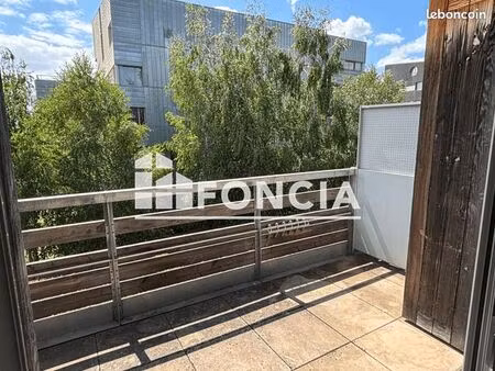 studio 1 pièce 32 m²