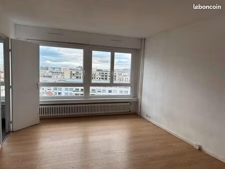 charmant studio au cœur de courbevoie