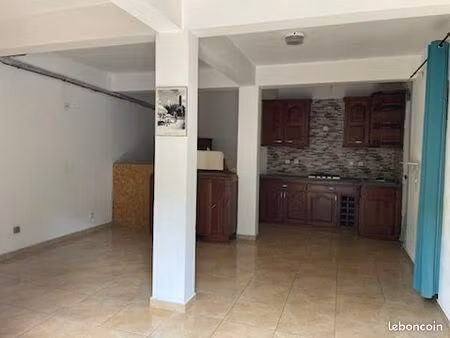 appartement t2 situé aux aviron