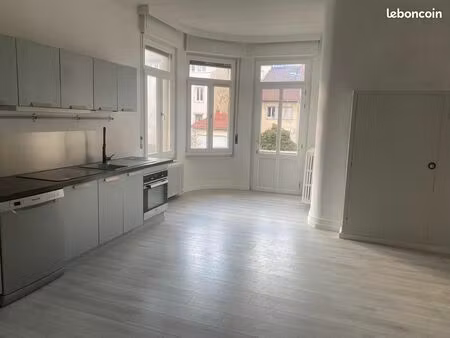 appartement t3  cœur de ville avec vue sur jardin