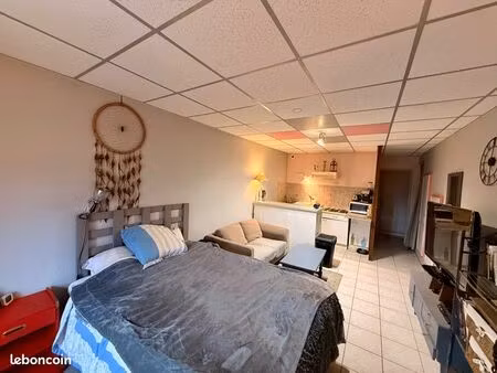 studio 27 m² – disponible au 1er avril