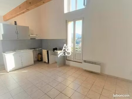 appartement 2 pièces 62 m²