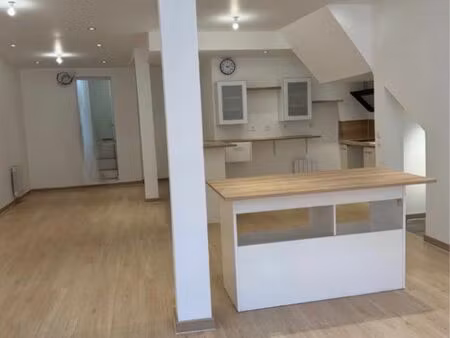 appartement t3 au rc avec extérieur + garage au centre de thizy-les-bourgs