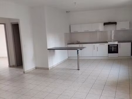 appartement t3 a louer au centre-ville a 5min à pied de la gare tgv t3 de 59 m2 comprenant