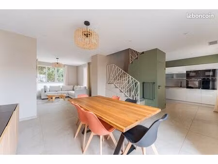 maison individuelle – 153 m² – réhabilitée en 2025 – 4 chambres