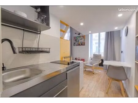 ◊ oullins – studio meublé avec mezzanine – métro b à 3 min ?