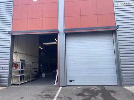 local bureaux 275 m²