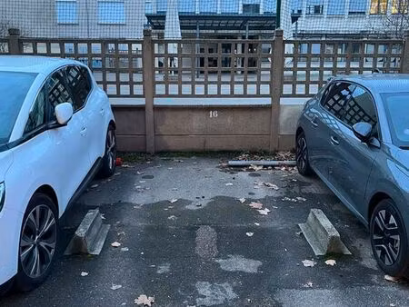 place de parking lyon 6