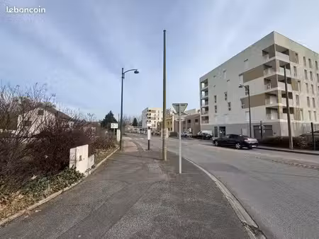 local commercial 148 m²