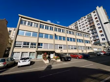 location local professionnel 141m² orleans 45000