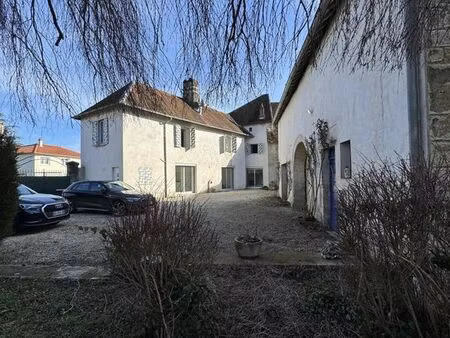 maison 5 pièces 155 m²