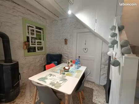 maison à vendre saint vincent de reins