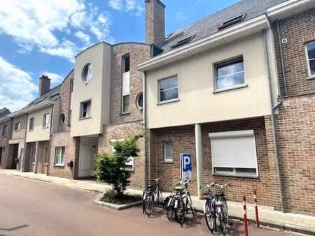 gerenoveerd  instapklaar gelijkvloers appartement met 2 s...