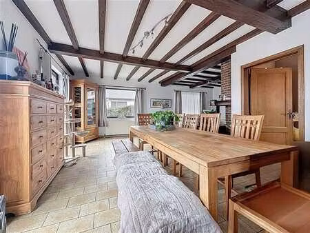 villa 4 façades à vendre à fosses-la-ville