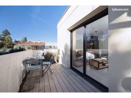 appartement t3 rénové avec terrasse – sainte-foy-lès-lyon