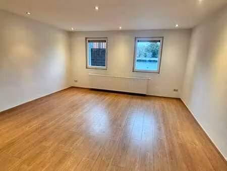 appartement 3 chambres a louer a auvelais