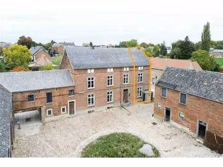 maison 4 ch -160 m2 à rénover  avec jardin