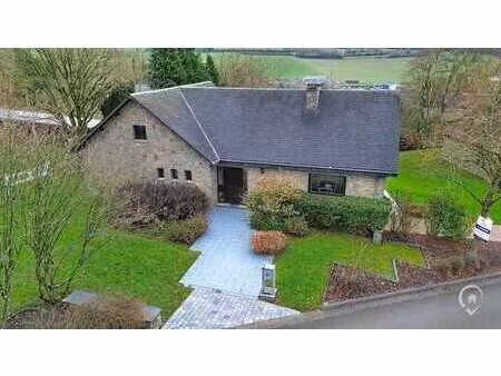 belle maison à vendre avec jardin