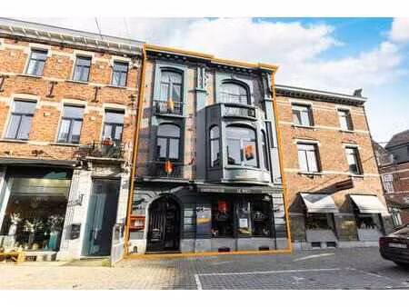 bien d'exception - maison de commerce dans le centre de visé