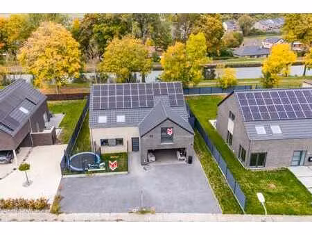 villa récente 255m² habitables peb a