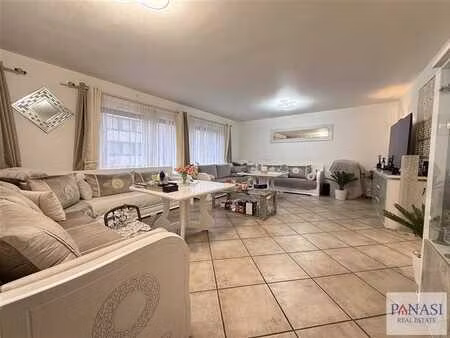 appartement spacieux  4 chambres + terrasses et cour 85 m²!