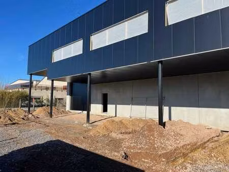 entrepôt (1 441 m²) à louer près de la n60 à gavere