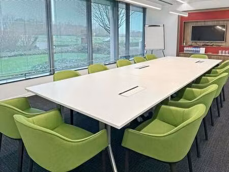 bien professionnel à louer à braine-l'alleud € 1.168 (lkv8q) - iwg | zimmo