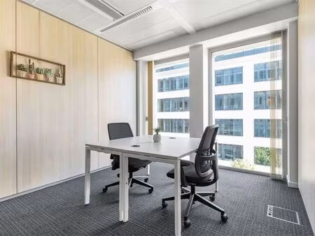 bien professionnel à louer à etterbeek € 1.389 (lkv88) - iwg | zimmo