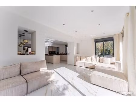 villeurbanne : l’art de vivre dans une réalisation contemporaine de 170 m²