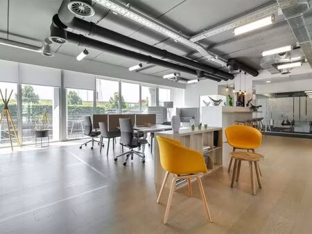 bien professionnel à louer à beveren € 189 (lkvbi) - iwg | zimmo