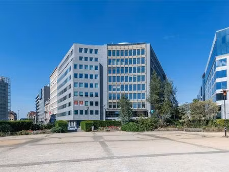 bien professionnel à louer à etterbeek € 639 (lkv8a) - iwg | zimmo