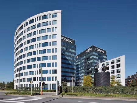 bien professionnel à louer à berchem-sainte-agathe € 639 (lkv40) - iwg | zimmo
