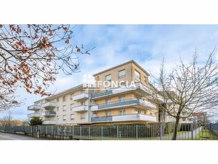 appartement t3 avec balcon et parking en sous-sol