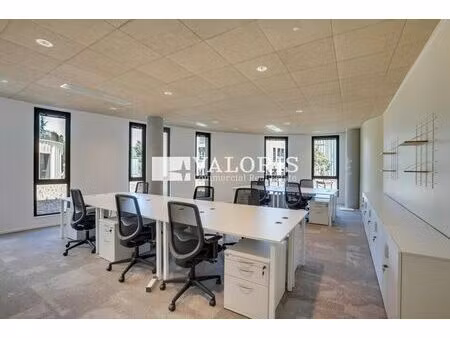 location bureau 1292 m² à limonest (69760)