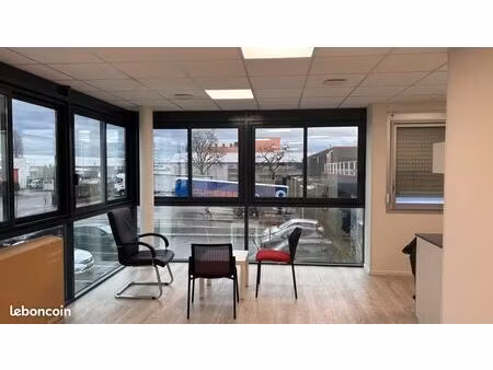 bureau a louer a chassieu