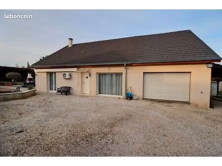maison 8 pièces 123 m²