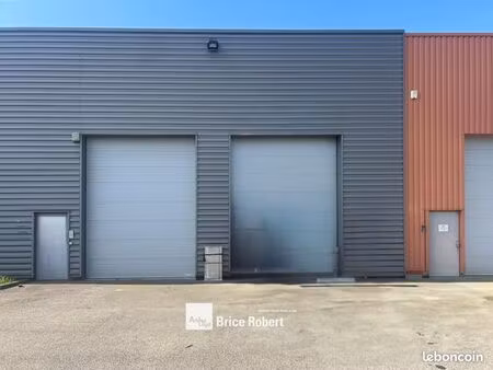 local bureaux 216 m²