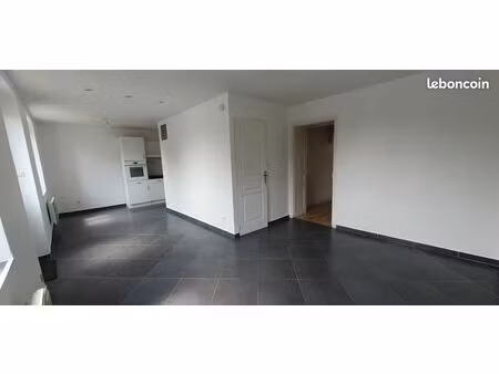 appartement f2 lure entrée individuelle
