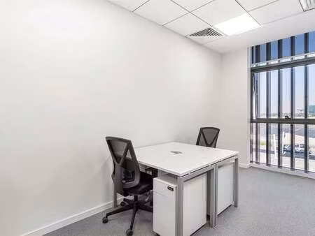 bien professionnel à louer à molenbeek-saint-jean € 871 (lkv2u) - iwg | zimmo