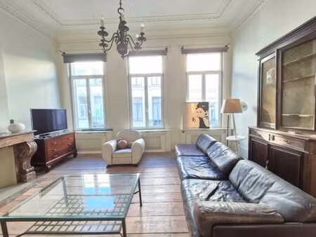 proximite u.e. : sympathique appartement 1 chambre