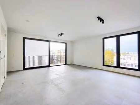 à proximité de l'otan et meiser