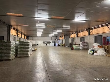 location-stockage de 100 à 350m2