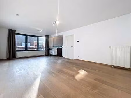 bel appartement 2 chambres peb b